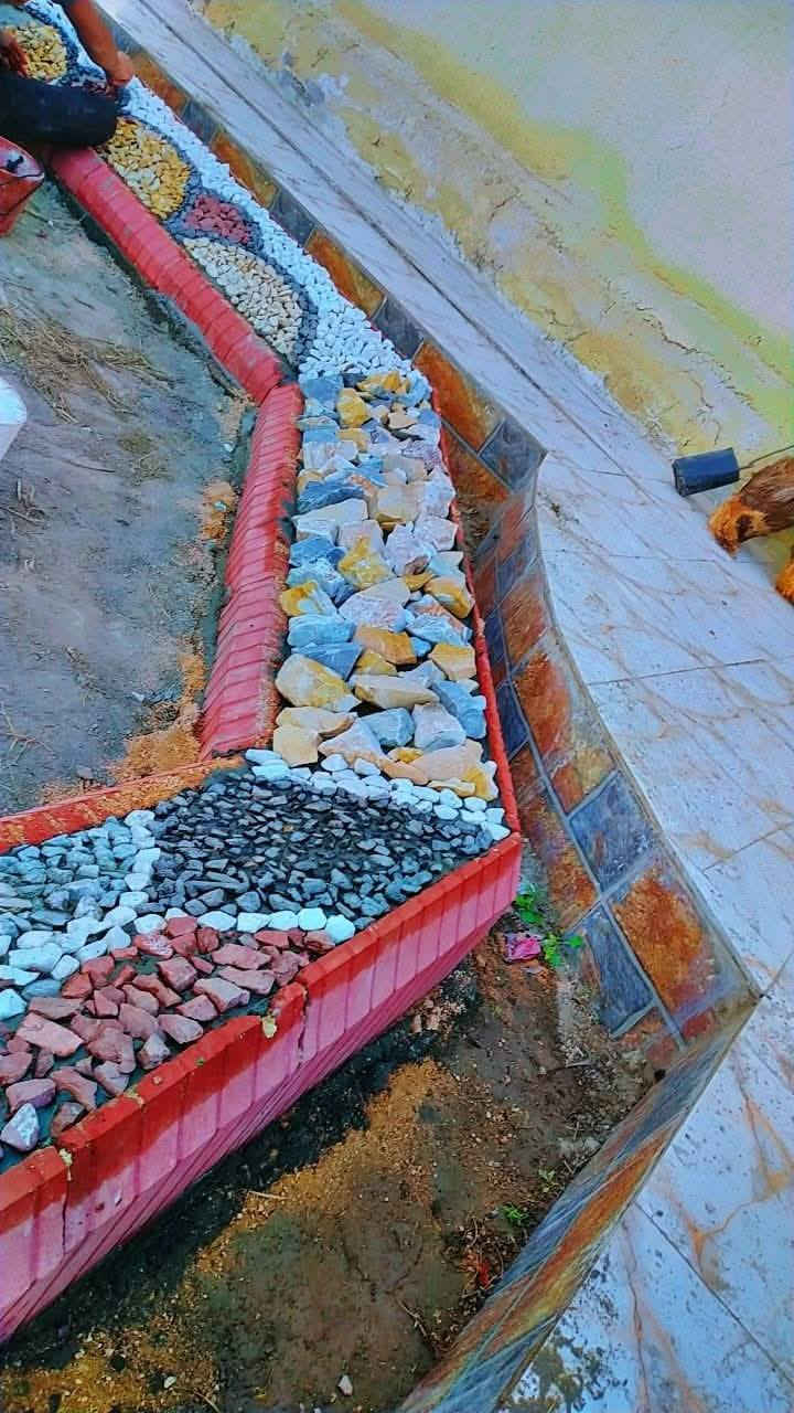 يوجد تنضيف حدائق وزرع الثيل الورد وأشجار الحمضيات ديكور  ***********
