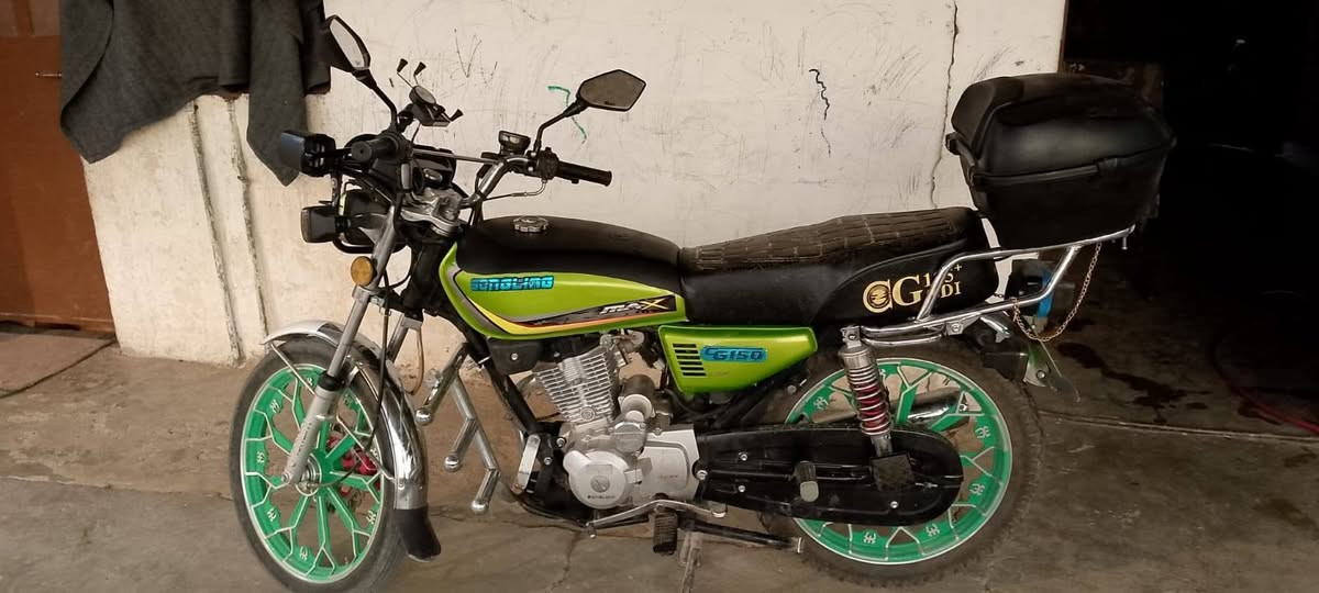 السلام عليكم دراجه سيفان سولنك نضيف موديل 24شرط جديد نظافه 100مكاني صلاح الدين بيجي الرقم ***********
