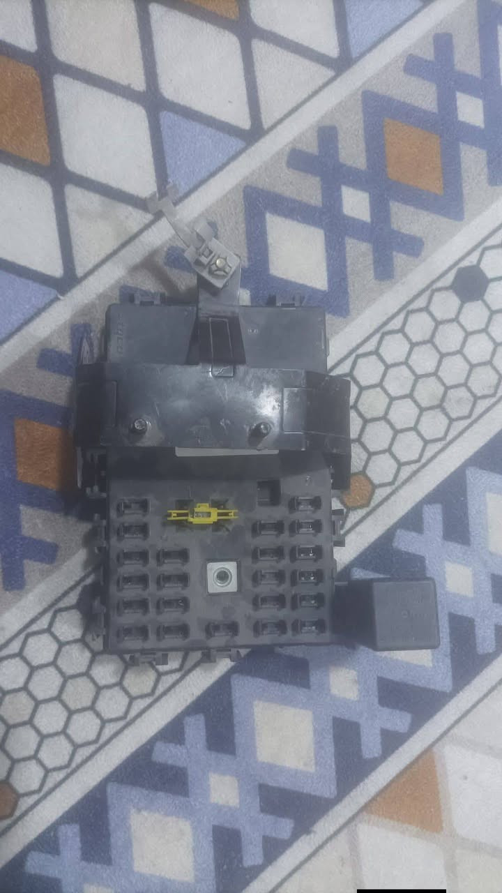 للبيع اغراض اوبترا .افيو  كروز سونك 
.بيبان 
 ابطاين...كيجات مشط...دشبول...عصه مع الفليج..يده كير افيو 
يدات داخليه 
يدات خارجه اوبترا
مجاول.. اجويتر ا..حساس..عقول وبترا محرك كير
عقل افيو محرك 
سيطرت جام يدات  اوبترا 
شوته اوبترا
جويتر  عقل. ايسي  افيو
حساس كم شفت اوبترا
 دركه.. افيو
مشط افيو
جويتر افيو اوابترا
مسجل cdاوبترا 
كيجات اوبترا حصرآ
مجول افيو  مجول ريو 
دشبول كامل كروز سونك
 ولحجز ***********توجد خدمه توصيل
للحجز..***********..رائد الشمري
