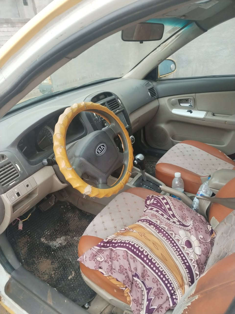 السلام عليكم 
كيا سبكترا موديل ٩  وارد امريكي  مكينه ٢٠٠٠ رقم بغداد الماني 
سنويه ٢٩    مصفره هيئه وغرامات 
السعر 55 المكان بغداد  الاستفسار  ***********
