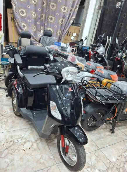 متوفو لدى
 مكتب نور السجاد 
ويوجد توصيل 
***********واتساب
