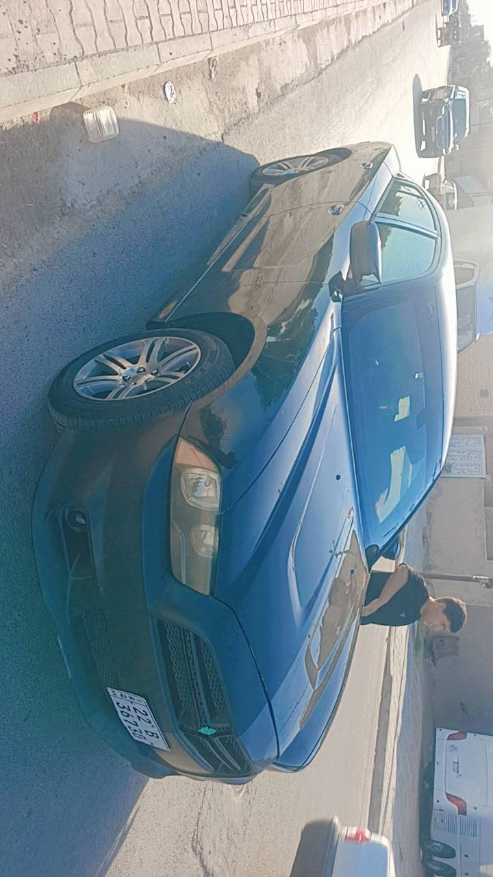 جارجر 12 للبيع رقم أربيل بسمي مكينه جديده كير جديد كهربائي تبريد جديد تخم تاير دوشمه حداديه جديده بيهه ضربه جاملغ خلفي بدون دواخل مبدل سياره حلوه وجاهزة السعر 135 وبيهه مجال ***********
