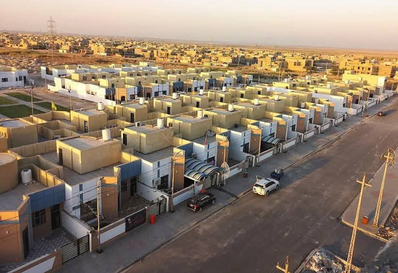 📌دار للبيع – عرض مرتب🏠🏠

♦️يُعرض للبيع دار سكني مميز في مجمع الرواد السكني، يتمتع بموقع جيد ومناسب للسكن أو الاستثمار العقاري.

♦️تفاصيل العقار:

⬅️المساحة: ٢٤٠ م²

⬅️نوع الملك: حر

♦️يتكون من:

⬅️غرف نوم عدد (٢)

⬅️مطبخ

⬅️صالة استقبال ضيوف

⬅️هول داخلي

⬅️مجمع صحي عدد (٢)

⬅️كراج خاص للسيارة

📍الموقع:

📍زون ١٢

⬅️قرب المول القديم

***********
