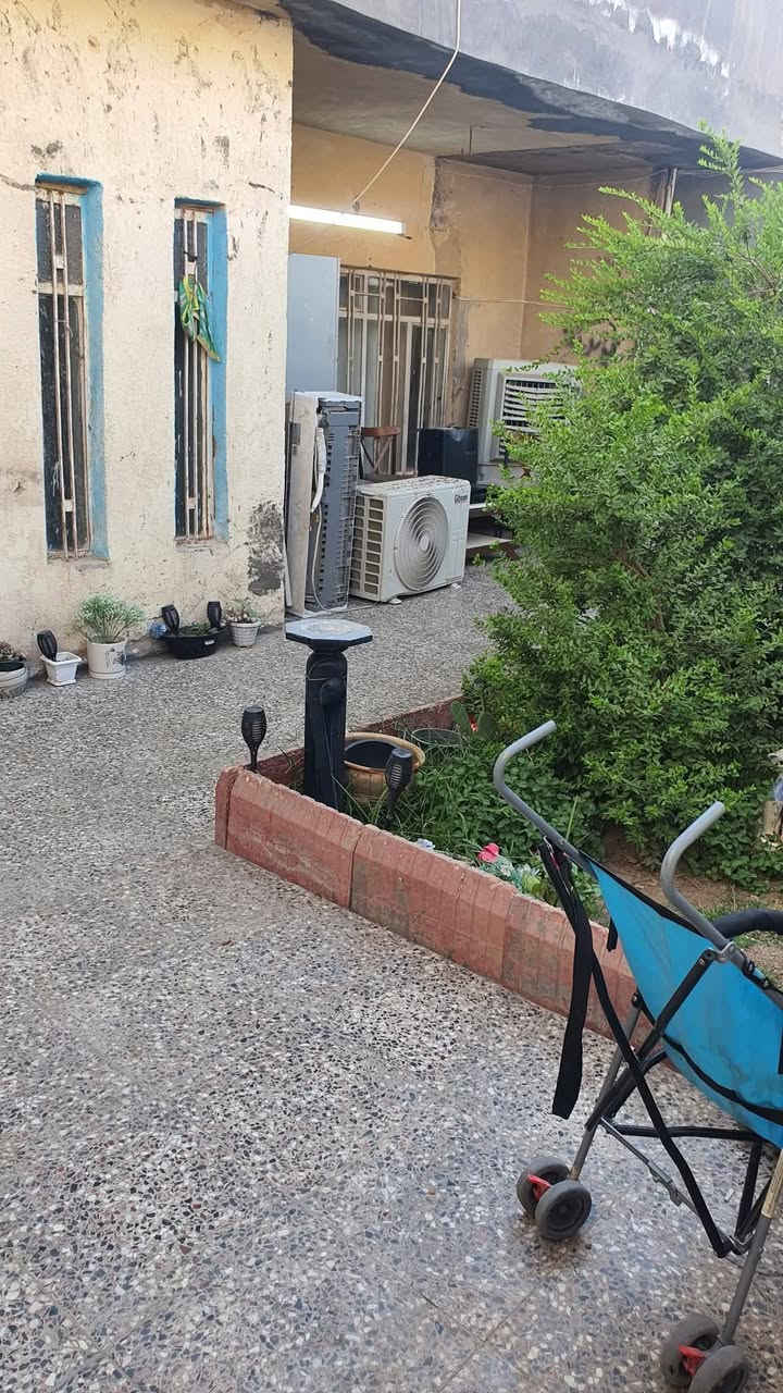 بيت للرهن المساحه ١٨١  غرفتين نوم استقبال صاله مطبخ سعر الرهن ٤٠ حي العامل قرب شارع المسطوصف سنتين قابل للتجديد ***********
