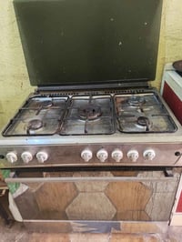 طباخ • للبيع • بيت متروك