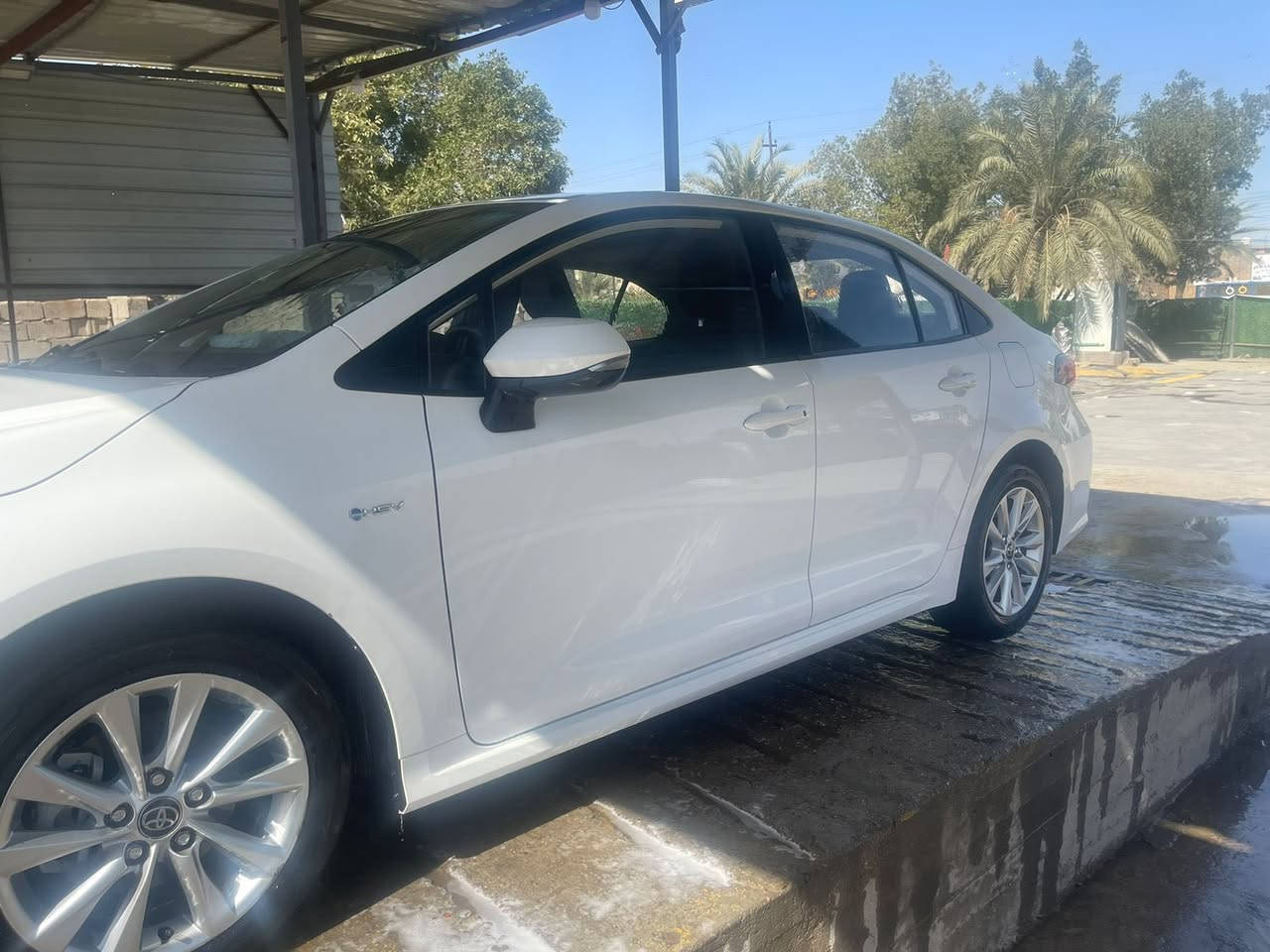 السلام عليكم كورلا هايبرد موديل 25 ماشية 12 الف باسمي مكفولة السيارة رقم بغداد اتصال مكان السيارة بغداد ***********
