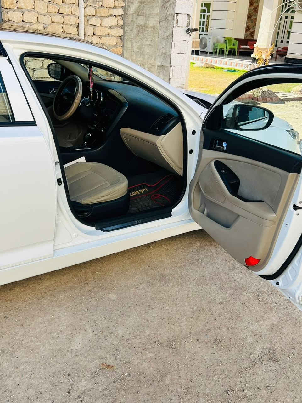 اوبتما موديل 2012
فئه  ✅ واحد ع واحد سياره

💺 داخل كشنات جلد
🎛️ تحكم كشنات كهربائي
🔑 بصمة تشغيل
🚪 بصمة أبواب مع ترحيب
🏎️ دركسيون حرف D رياضي مع تحكم ستيرن وشفتات
📺 شاشة كبيرة 
🔊 سيستم صوت سماعة مع مضخمات بلادي
🌤️ بانوراما 3 طبكات
❄️تبريد ثلج
🛞 ويل 18 كروم بلادي
🚘 بعد هوائي مواصفات 
🛠️ بيها قطع صبغ باقي كفاله 

📮 السـعـر 127 ورقه بيها مجال

مكان تواجد السيارة: حصيبه الشرقيه المضيق 
رقم صاحب السيارة: ***********
الصفحة مكلف بالنشر
