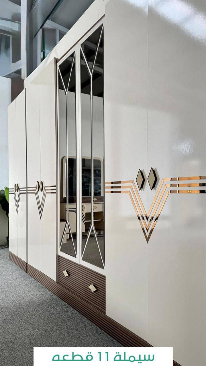 تم وصول موديل
💥💥 سيملة ✨💥
*غرفة نوم تركي 11قطعه*
متوفر  بلون * كريمي  *
✅سرير مخزن
✅نرمادة وسجة هايدروليك
✅معملنا الأصلي 

♦️كنتور 250*220
♦️سرير مخزن 
200سم ×180سم
♦️ملحق اضافي85*220
♦️ميز تواليت 
♦️ كومدي عدد2, ظهر عالي اناره💡
♦️مرايا قيافه 
♦️شازلون 
♦️طابورية 
♦️درور
♦️ميز TV

السعر مليون و300 الف  

شد ونقل 
- بغداد مجاناآ
- ⁠اطراف 20 الف 
- ⁠محافظات 100 الف


**إذا كنت صاحب هذا الإعلان وتريد حذفه لأي سبب، رجاءا أرسل رسالة إلى الدعم الفني**