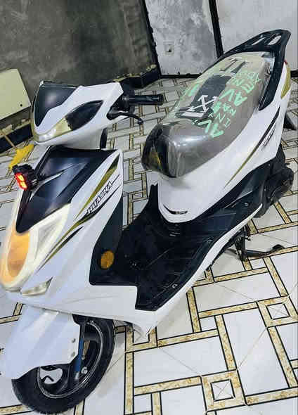 السلام عليكم دراجه صيني مجفته وبيها ضعف 
نقصها باتري موديل 21 السعر 350 وبيها مجال قليل 
قضاء النصر ***********
