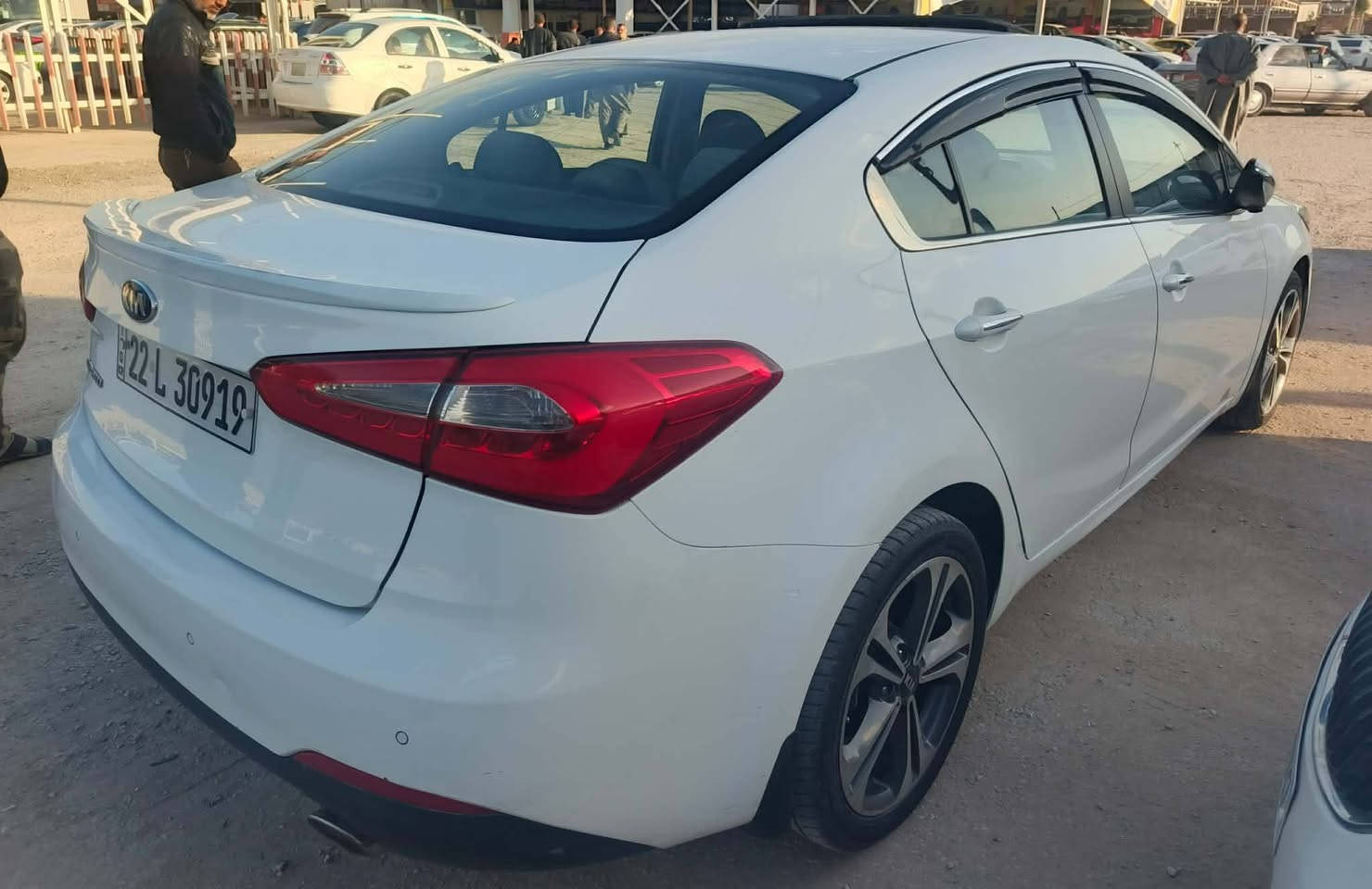 السلام عليكم
سيراتو ٢٠١٦ مكفوله ماعدا بارد بالجاملغ الخلفي
السعر ١٣٧
***********
النجف
