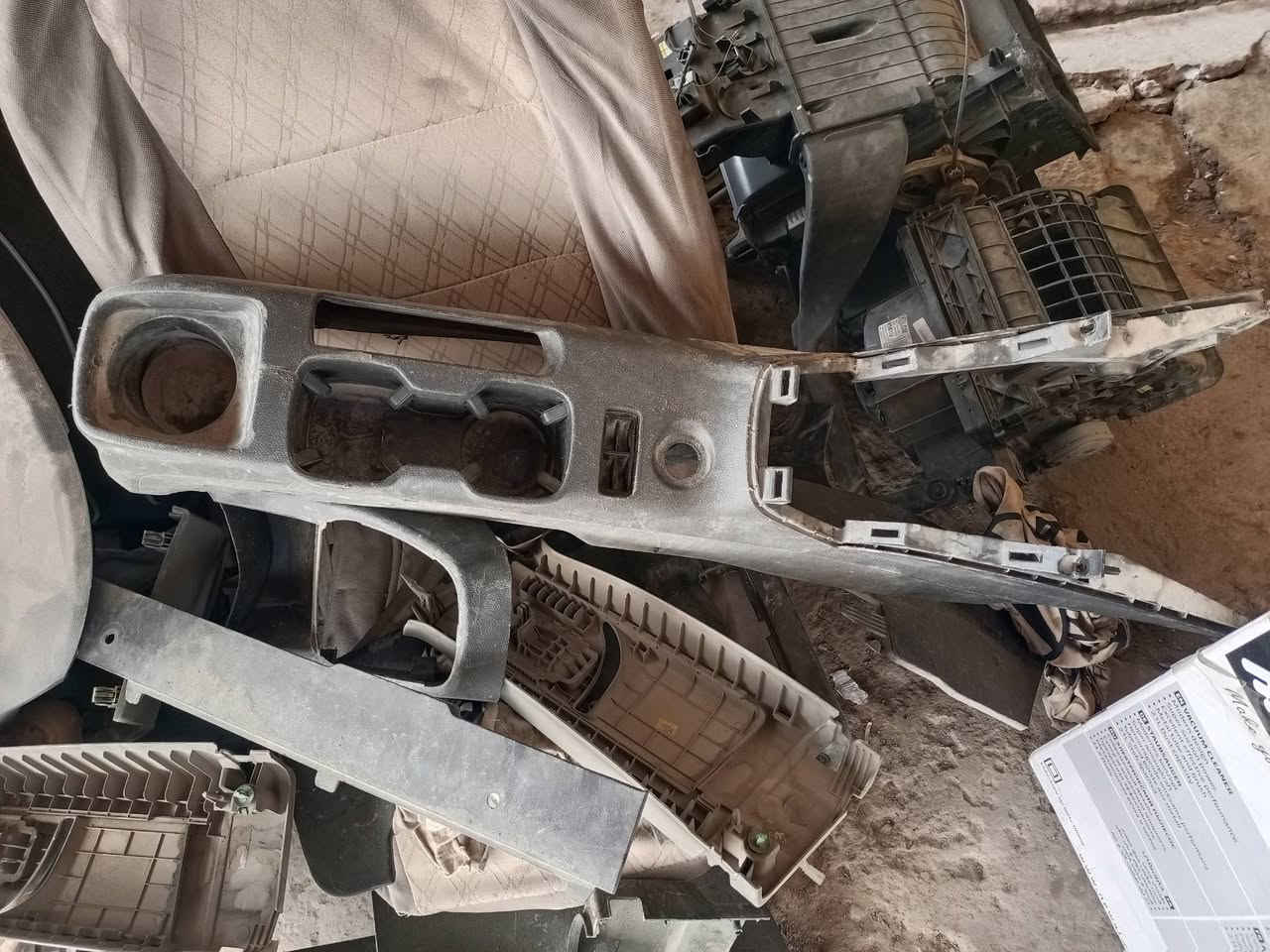 السلام عليكم ورحمه الله وبركاته 
تفصيخ راسم أبو محمد إيشي تحتاج موجود 
العنوان بغداد أبو غريب الزيتون 
***********
