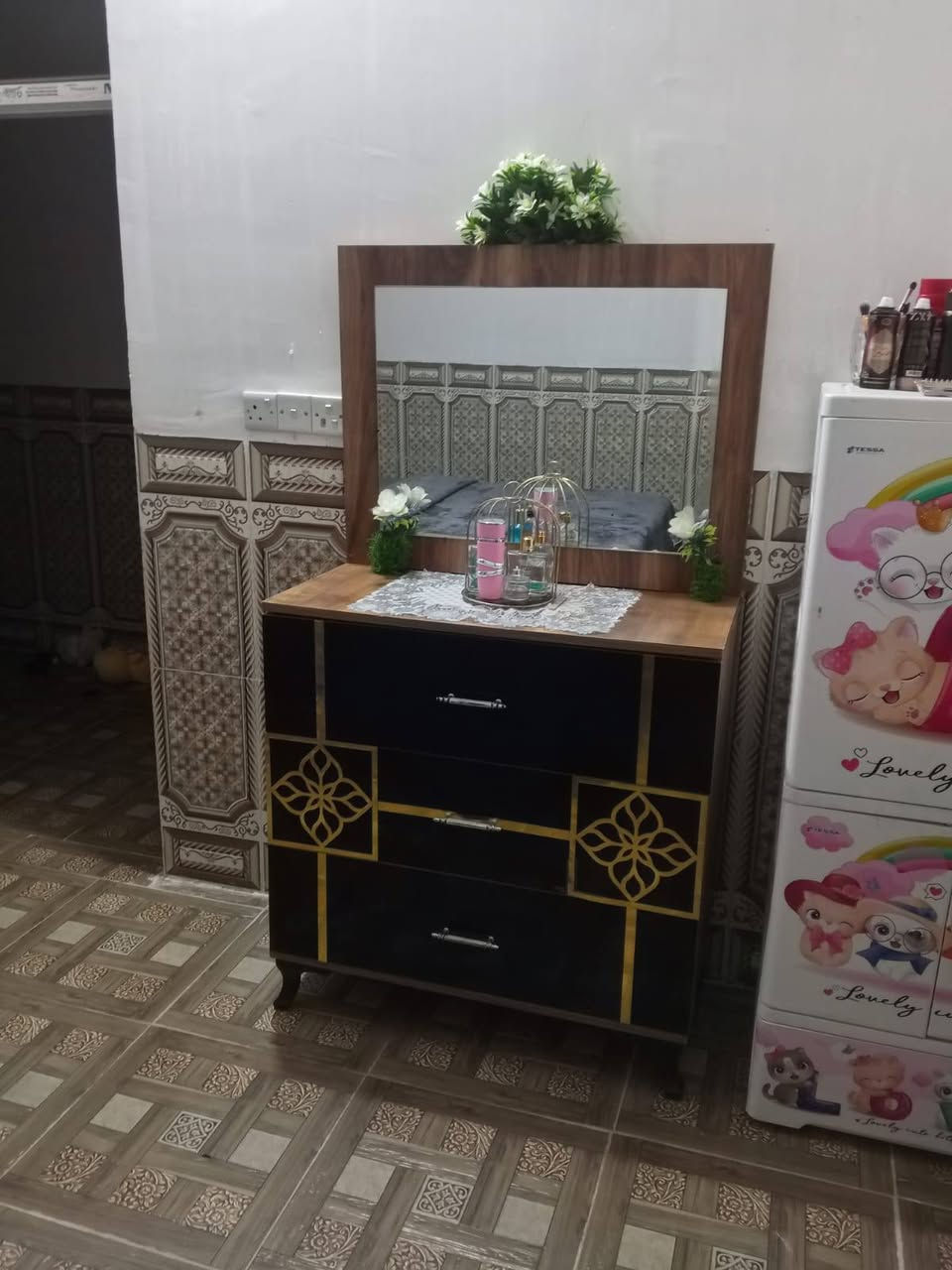 غرفه نوم للبيع اخت الجديده استخدام قليل ***********
