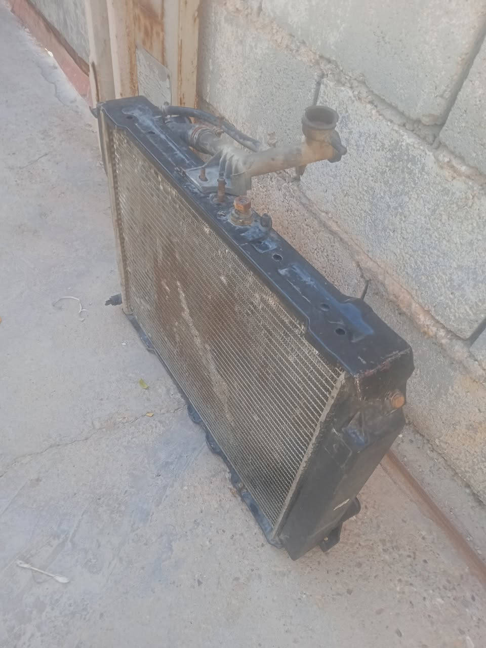 راديتر فتون 3سروات الصلي جديد وعله فحص سعر 40 وبي مجال ***********
