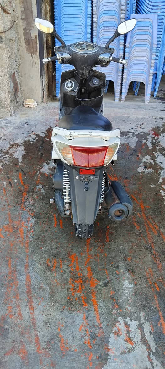 دراجه سكنس فحل ياباني قبق نفخ مكينه بلاديه ما مفتوحة ابد ناعمه شلعه قويه كهرباء كوله شغال نكره سلف هندر اوراق بسمي استان كهربائي الدراجه كلش نضيفه السعر 700وبي مجال سكن بغداد مدينة الصدر رقمي ***********
