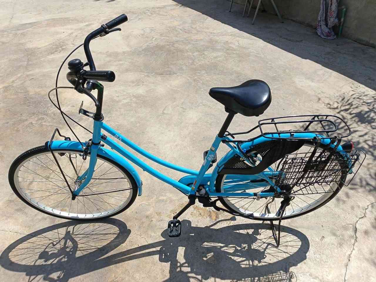 السلام وعليكم بسكل البيع حجم26موديل2022الون مميز سمائي نضاف 99% السعر135 وبيه مجال الشرايالاستفسار ***********

