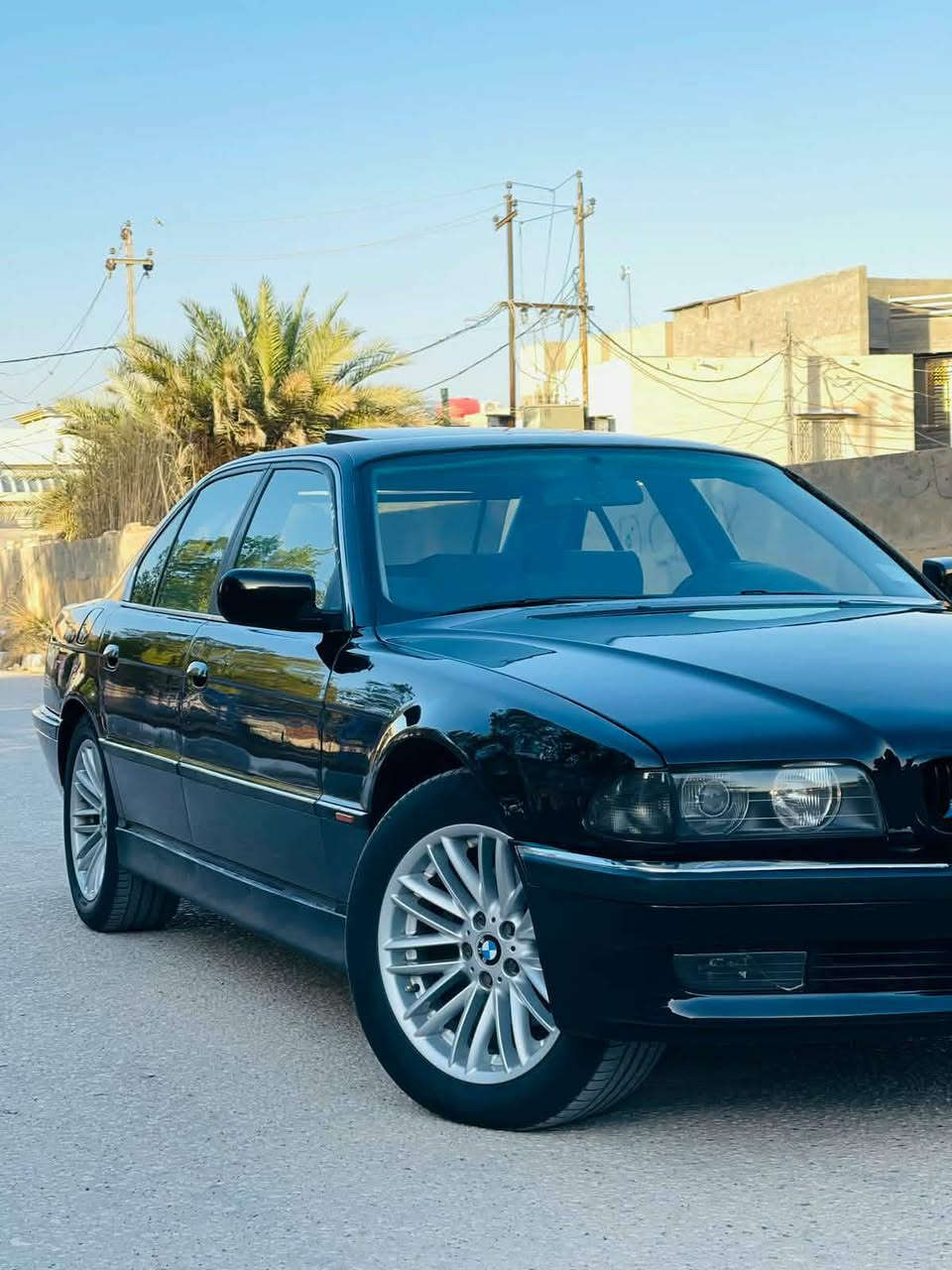 السلام عليكم رمضان مبارك عليكم
للبيع BMW 740 اصل بليته وسنويه موديل 1996 

السياره مكفوله من ضربه وتبديل فقط صبغ عام جماليه

رقم انبار مشروع وطني مداور وين ما جانط

كير ومكينه جدد 

حداده عامه جديده

تخم تاير جديد ويل ١٨ حاويه

كهربائيات عام جدد

لايت بروجكتر جديد

جام اربعه اوتو

شاشه اندرويد عارض 

غرفه رصاصي جديده

مري كهرباء شغاله

وباقي التفاصيل كدامكم سياره جديده وب العافيه ع الياخذهه

للاستفسار ***********
