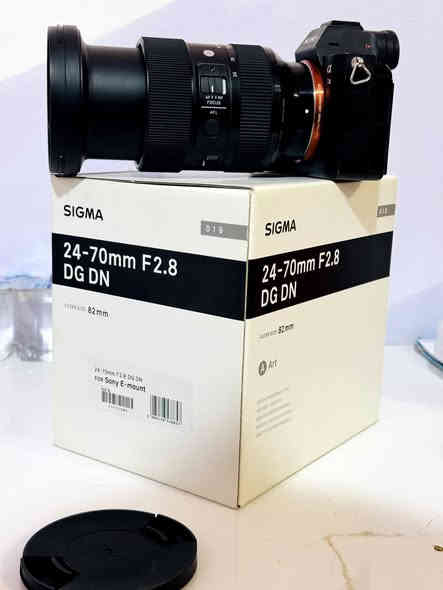 عدسه سوني 24.70 فتحه 2.8 A.art
استخدام جداً قليل ونضيف شرط زلغ أو شخطه ع الغطاء أو العدسه مابيها مكفوله كلها مع كامل ملحقاتهاا
كتلوك واللايلون والحقيبه مال العدسه 
بسعر 950 توصيل لكافه محافظات العراق 
***********
