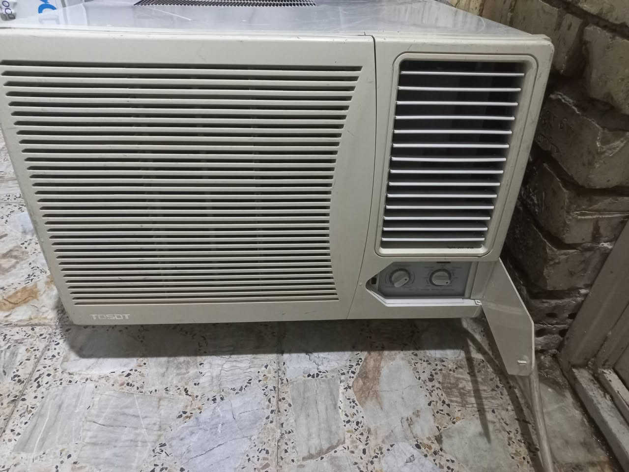 توسوت طنين للبيع روتري على وضع شركه غاز 410 سعره 300الف مكاني بغداد الأمين ثانيه وعندي توصيل ***********
