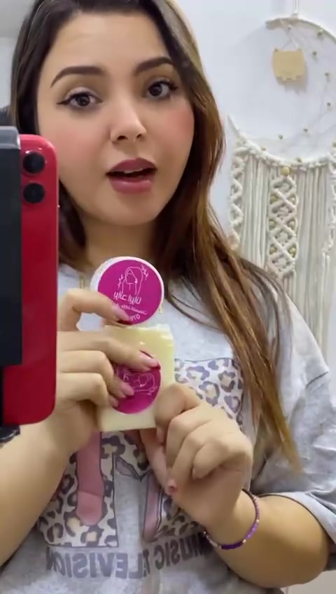 كريم ✨ايرانا✨ للنساء 👩🏻‍🦰 والرجال 👨🏻‍🦱
🌸 منتج واحد يحل أكثر مشاكل البشرة تعقيداً:
🤍 تبييض البشرة
🌿 معالجة التصبغات
🌼 إزالة النمش والكلف
💧 ترطيب عميق ولمعان “زجاجي” ساحر ✨

⚡️نتيجة ثابتة ودائمية من أول استخدام ✅
🌱 آمن 100% ومن مواد طبيعية 🍃
👨‍⚕️ تم تطويره بأيدي أمهر أطباء الجلدية

 ضمان النتيجة من أول أسبوع 🫶🏻
💰 السعر: 30 الف
🚚 توصيل مجاني لجميع المحافظات 

🌹✨ اطلبه الآن وتميّز ببشرة مثالية! ✨🌹


**إذا كنت صاحب هذا الإعلان وتريد حذفه لأي سبب، رجاءا أرسل رسالة إلى الدعم الفني**