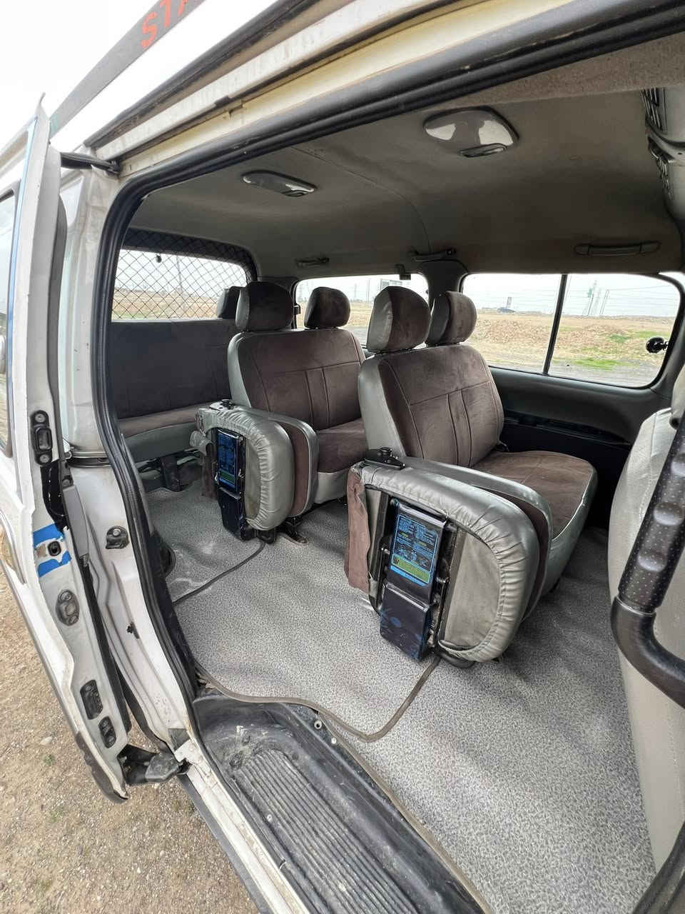 سلام عليكم اقره المنشور قبل لاتخابر
ستاركس 2007 أصل تكمه وسنويه رقم كركوك ابو شوراب 4دسك سياحي معروفه مواصفات حكايه وتدفئة كشنات سياره مامطلوبه لنقابة خط شهري وسنوي جديد وماعليها غرامات من مرور ولانقابة سنويه لل 2027/5/11بأسمي  محرك مجفته صارله شهرين شرط لاصرف ولابخار مكينه وكير كفاله غراض شديته كله مؤسسه أصلي كوري منظومة راديتر كله مبدل جديد بوراي ومي اخضر عينه كلج جديد دهن كير جديد باور استرين  مشط استرين جديد الصدر امامي وخلفي شرط درج جنطه موجود مامشدود تايرات جدد نوعيه أطلس باتري جديد تبريد وتدفئه كمبروسر مشدود عليها مال تويوتا جمره يعني تبريد ثلج شرط كشنات وارضية جدد كشن بلادي جلد موجود جوه تغليف داشكم امامي وخلفي ضايف ريمونت عدد2 قفل مركزي شغال سماعات امامي وخلفي شاد جديد شواصي كفاله شرط تصوير موجود بلمنشور مامغسول محرك وجوه سياره حصيرة كله راشه جير حتى دواسه تنته نظيفه بي 2 قطعه جاملغ السكن مبدل بلادي بدون صبغ وهلال سكن صبغ  سياره متعوب عليها جاهزه من كلشي اسف على الاطاله عنوان سياره كركوك 

……..السعر اتصل وتدلل………. ***********/***********
