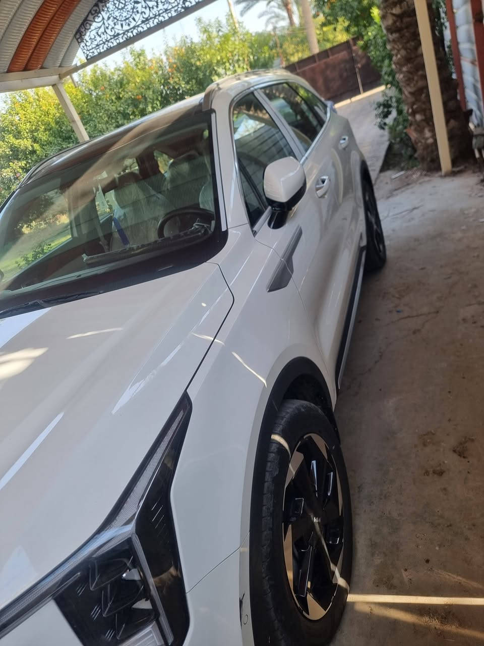 سورنتو موديل 2024
خليجي ضمان الدوليه 
رقم بغداد 
فول موصفات فئه 4X
ماشيه 11 الف بحاله الوكاله
العنوان بغداد التاجي 
السعر 355 
بيها مجال بسيط 
رقم ***********
