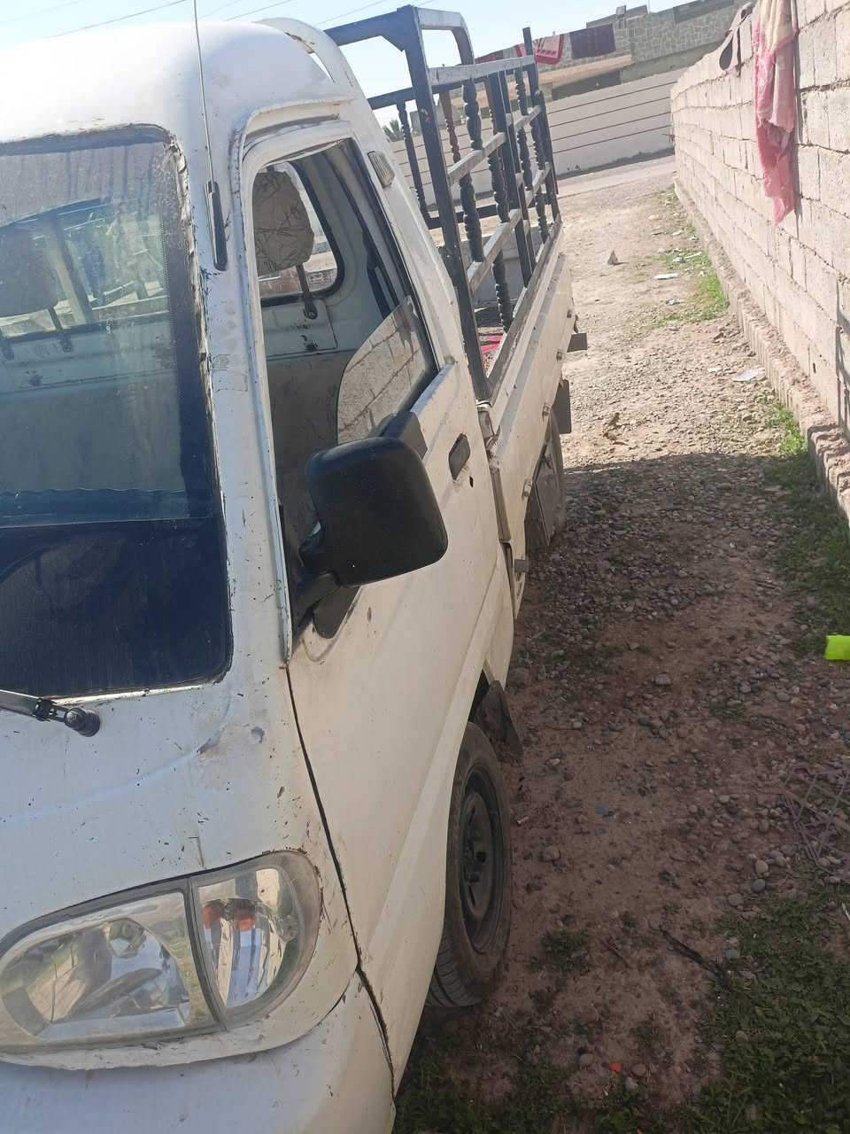 كيه فاو نضيف منيفيس شرط محرك وكير وتواير وباتري وكهربايات شرط شاصي والخياس السعر 11  العنوان العلم رقم الهاتف ***********
