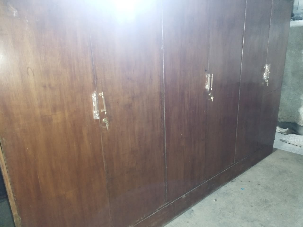 السلام عليكم كنتور 6 ابواب صاج داخل وخارج نضيف كلش ب 60 الف كنتور 3 ابواب صاج داخل وخارج تكمه شغل الاول ب 50 الف كنتور سلايت تركي نضيف ب 50 الف مكاني ابو غريب *********** وبي واات ساب
