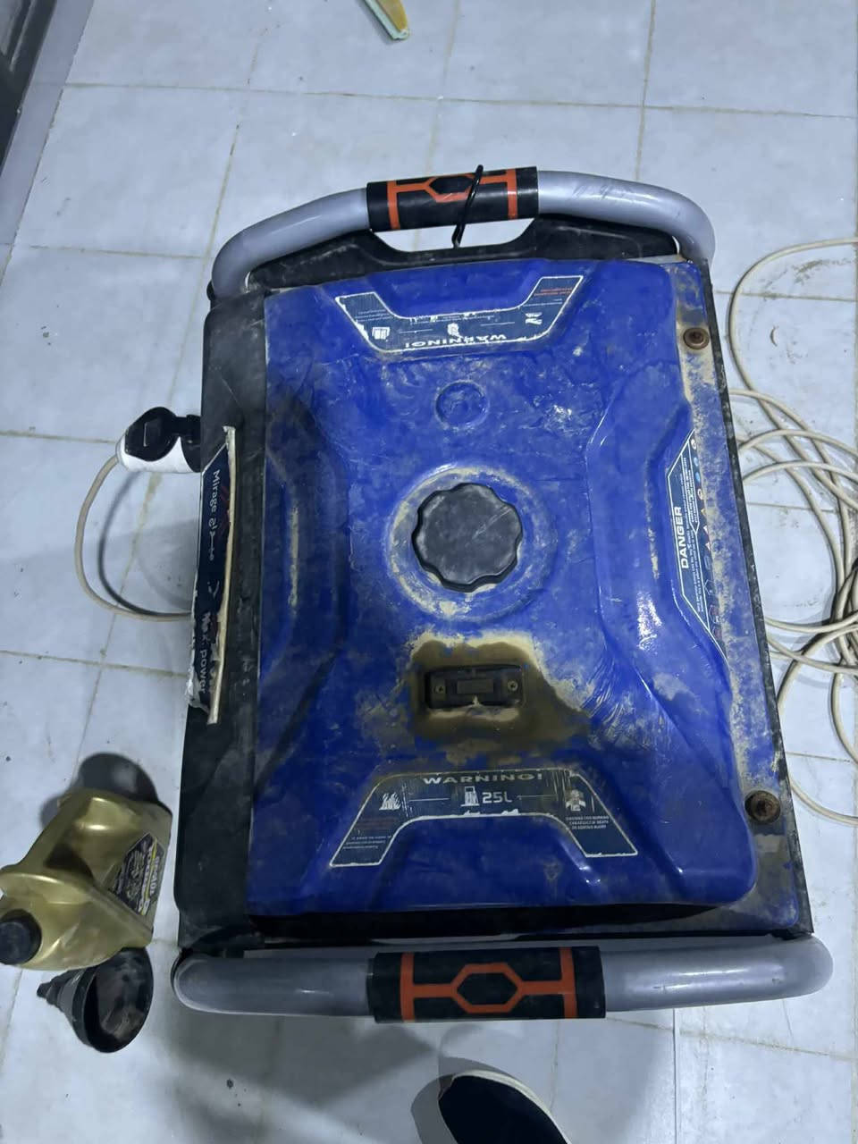 للبيع  مولد 34 امبير 8kv جديد جداً
مستعمل قليل ، سلف وتشغيل عن بعد ، بانزين .. لسعر 750قفل بدون عمله


**إذا كنت صاحب هذا الإعلان وتريد حذفه لأي سبب، رجاءا أرسل رسالة إلى الدعم الفني**