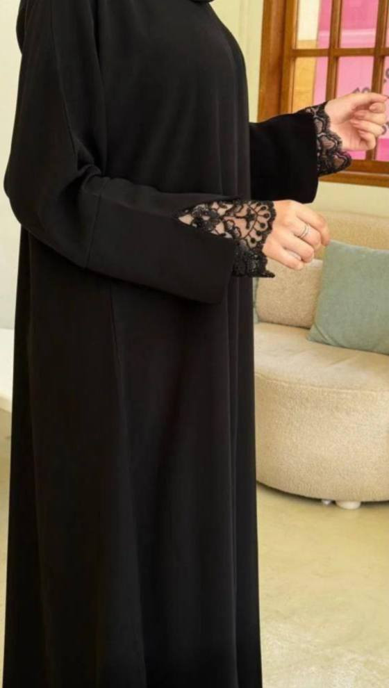 عندي جبب نسائيه باله خليجي نظيف ١٠٠/١٠٠ اجنن  تنفع طلعه دواام اكو رسميه والشابات سواد فحم يلبسن من وزن ٦٠لل٨٠وسعر القطعه ١٠واكو ١٥الف 
راح انزل نماذج الهم والي تريد تفاصيل اكثر عالخاص متلكون جمال بهيج سعر


**إذا كنت صاحب هذا الإعلان وتريد حذفه لأي سبب، رجاءا أرسل رسالة إلى الدعم الفني**