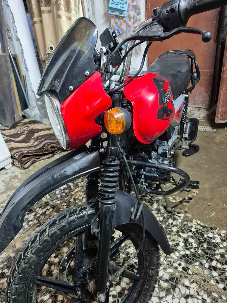 سلام عليكم
بوكسر م23 (كفاله عامه سنويه بأسمي ومحرك كاور  مال قفاز السعر ب1900.  هاذ رقمي👈(***********)
