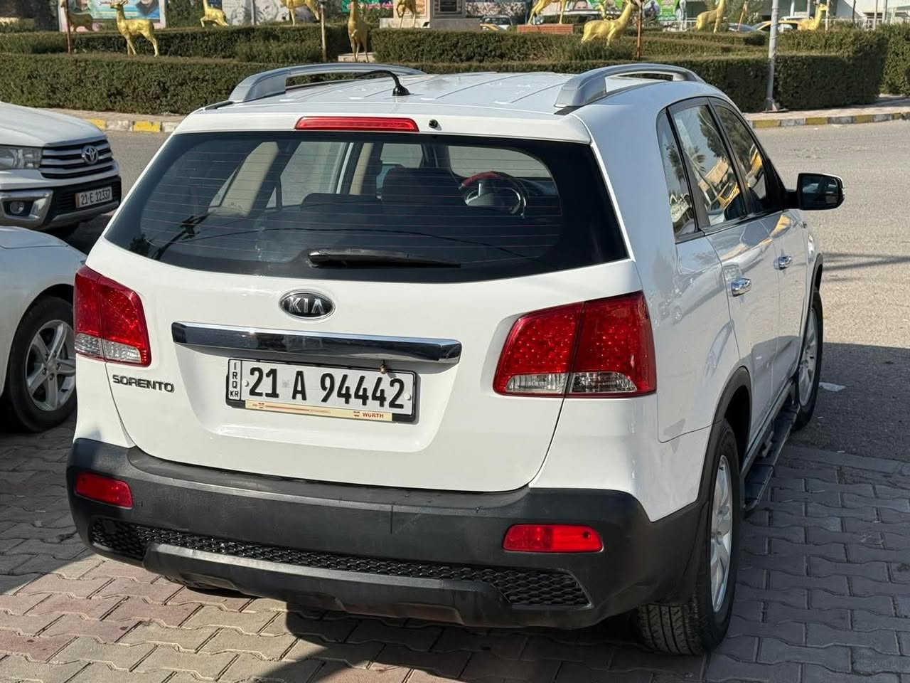 نوع السياره  كيا سورنتو 
موديل 2011
124km ماشيه
محرك 4 / 2400
بدون صبغ مكفوله
السونر مرفق بي شبر بارد 
للاستفسار ***********
العنوان ديالى خانقين/ معرض خانقين للسيارات
