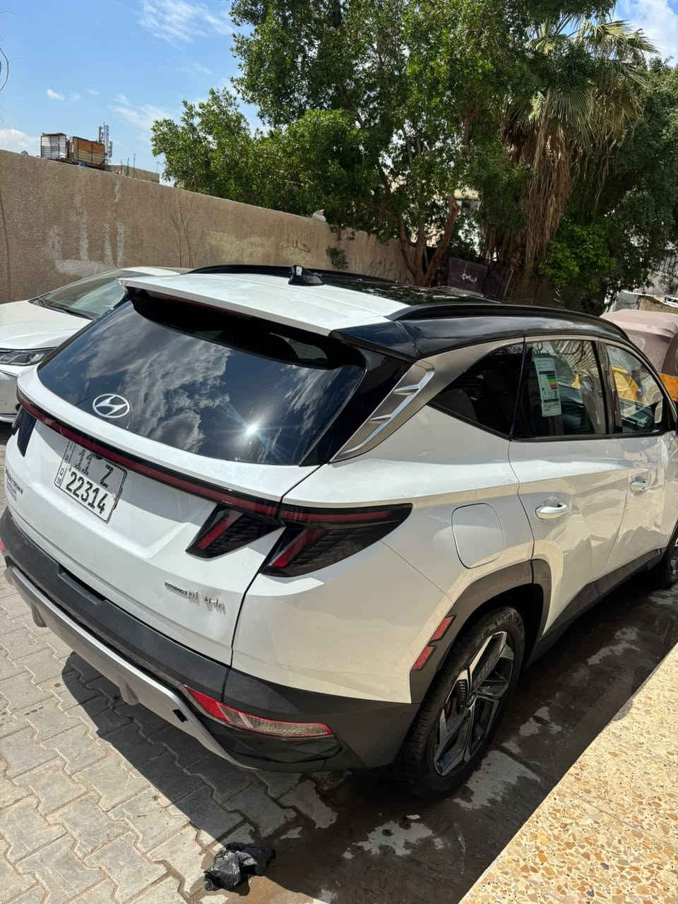 توكسان 2024 هايبرد
4X4 يعني الرزانه تختلف عن الباقيات  
فول فول مواصفات اعلئ فئة  بيه صبغ عام
فتحه بانوراما 
كامرات 360 
صندوق كهرباء 
بصمه تشغيل بصمه ابواب 
كشنات جلد وتحكم كهرباء 
تدفئه + تبريد كشنات
الكشنات الخلفيه تدفئه 
تحديد مسار +قيادة آليه 
حادثها مرفق بالصور 
السياره نقصها حالياً فقط رادار امامي +كامره اماميه ومشط ستيرن صوت خفيف حيل ميبين بس  بالطسات الناعمه تبديله 190 الف بس ممأثر حداديتها جديده جداً
سعرها حيل مناسب  157وبيها مجال جداً بسيط 
مكانها بغداد مدينة الصدر ***********
