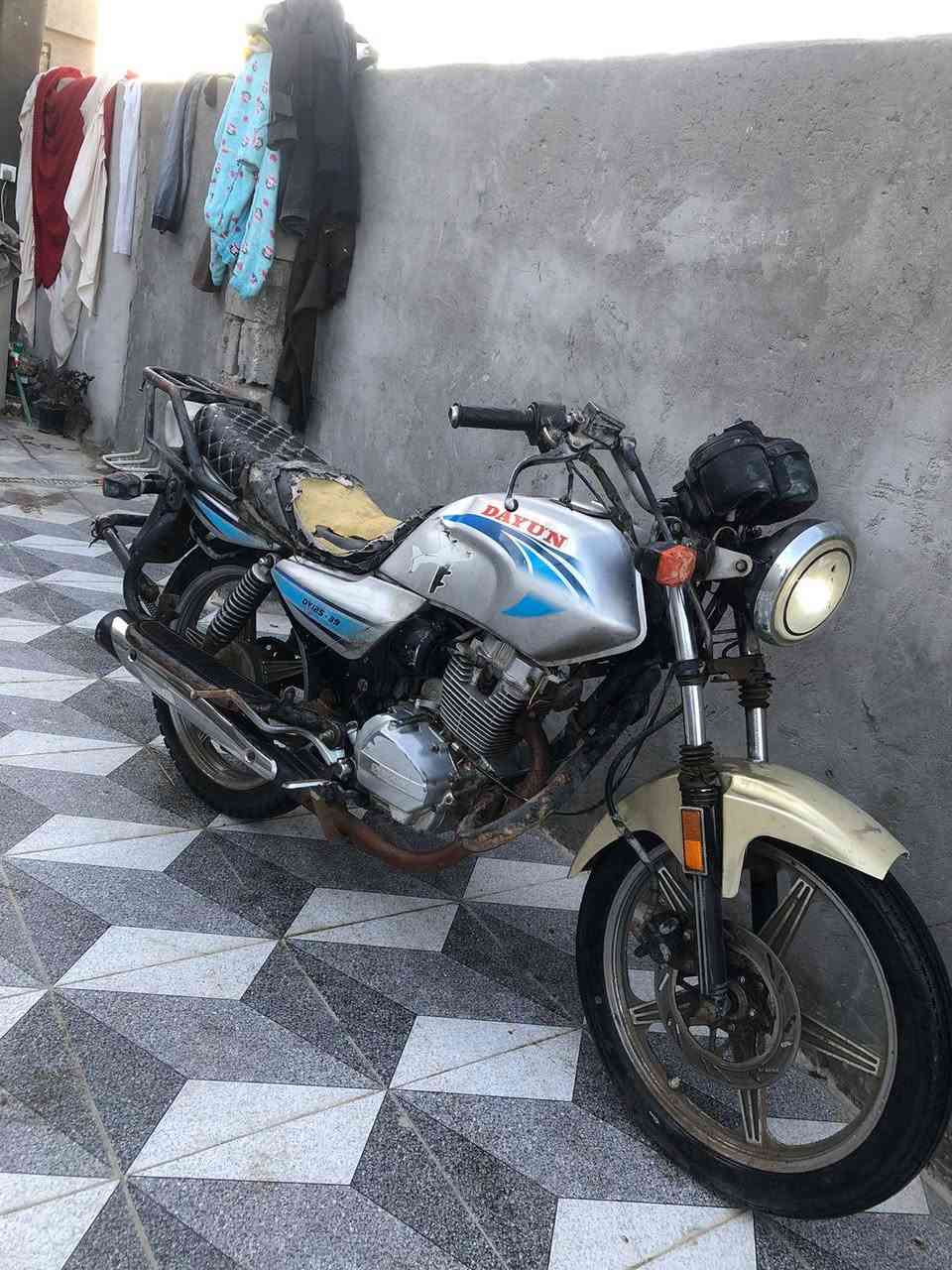 سلام عليكم دراجة دايوان موديل 2018 اوراق صوليه شغاله من كلشي كهربائيات كامله سلف هندر سعر 400 عنوان حله بكرلي رقم ‏‪0781 798 6880‬‏
