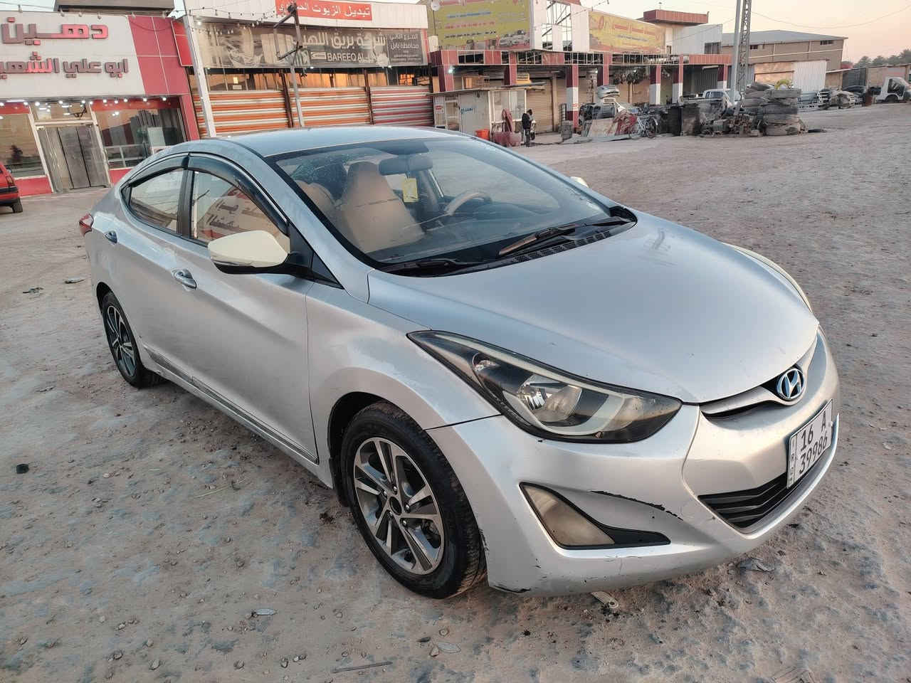 السعر ( 92) وبيهه مجال بسيط
مكاني بابل كفل

موبايل ***********

الانتره موديل 2014 خليجي مكينه 1800 رقم قادسيه دولي سنويه مجدده لل 30 السياره فول ماعده الفتحه تحكم استيرن جهيتين اشاير مري ويل كب مكينه ( السياره كفاله من الضربه والتبديل والفتح وبيهه رشات صبغ مكانات)

(مكينه وكير وتخم تاير كله جديد)
