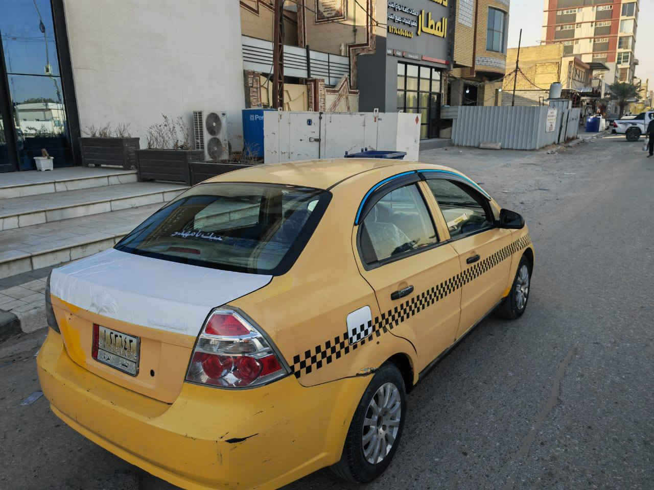 السلام عليكم
هاي السياره أطلب عليها مبلغ ٤٠ ورقه وإني راح احجزها وهذا رقمي ***********
