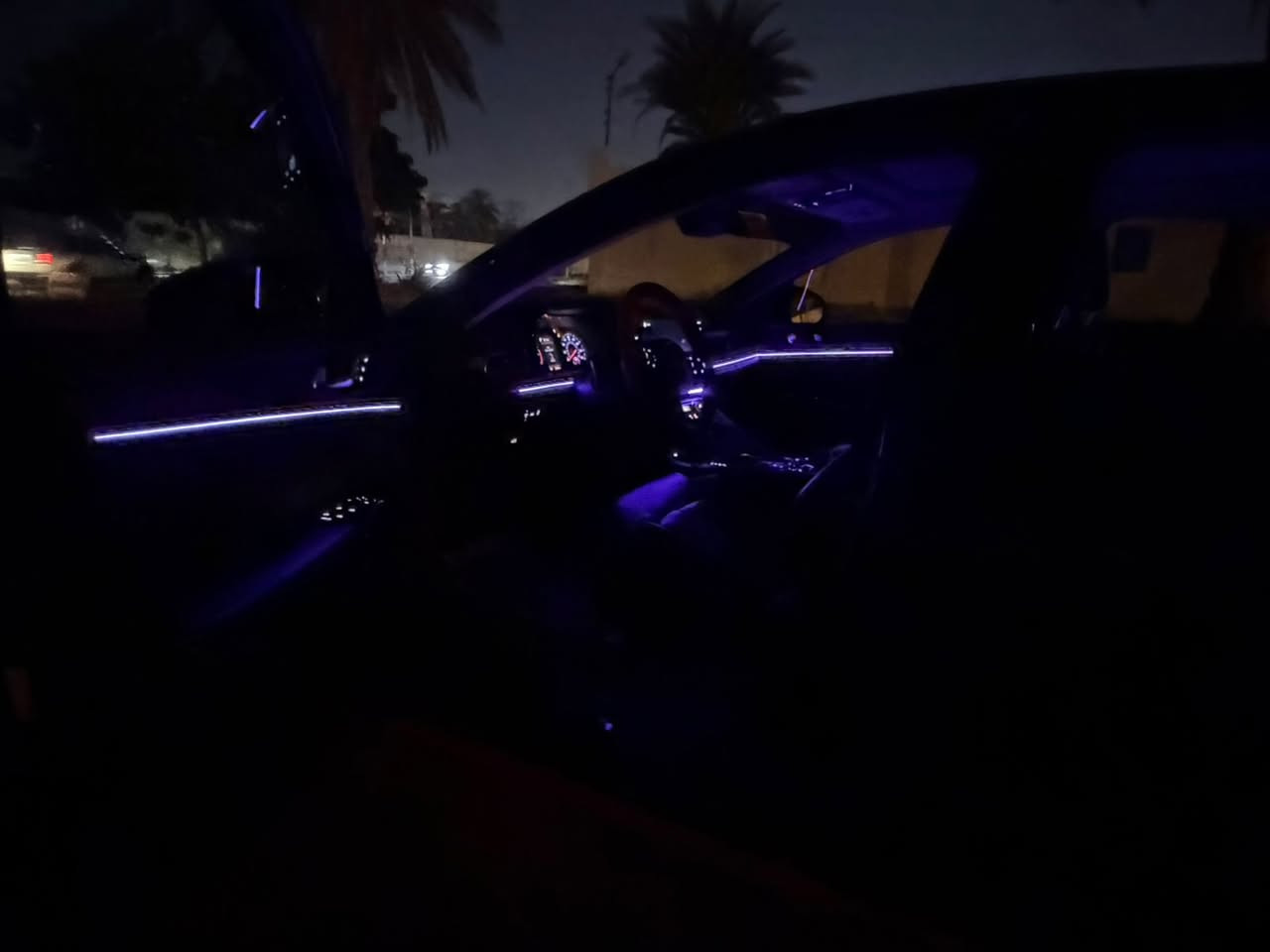 سلام عليكم 
كي فايف امريكي 2021 رقم اربيل
السيارة EX أعلى فئه فول الفول محرك 1600 تيربو
 ماشية 65 الف كيلو مو ميل وقابل للزيادة حادثها جاملغ وبنيد صور الحادث موجودة بالمنشور وهنا عندي صارت بيها طخه بالباب الخلفي الي عكس السايق على كد اربع اصابع بعدها على حطتها ممسويها تجي وتشوف بعينك 
مكاني بغداد العامرية 
*********** واتساب فقط

