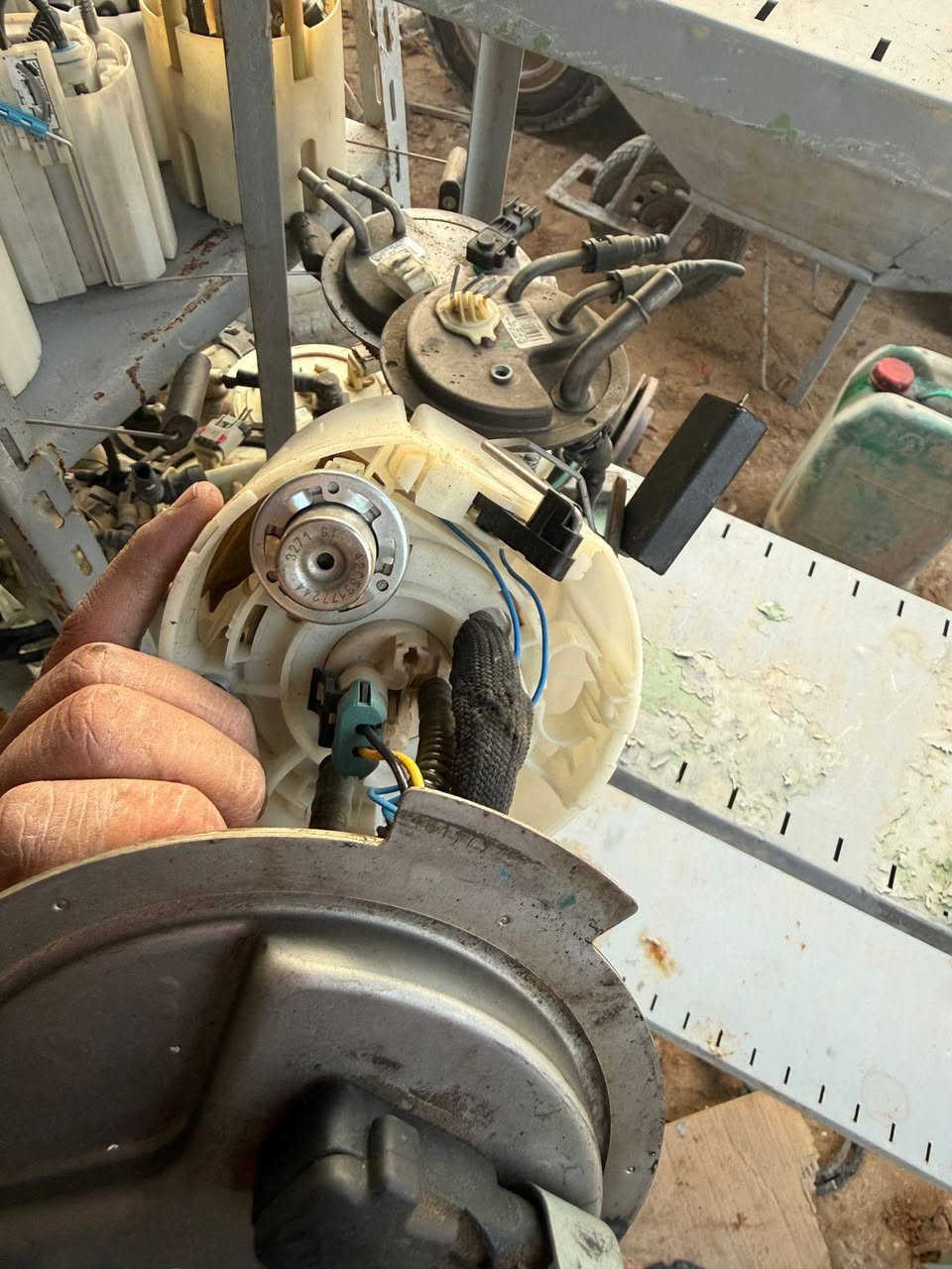 قواعد بانزين تاهو من موديل ٢٠٠٧ الى موديل ١٤ السعر ٨٠ الف  مفرد كميات جمله 
متوفر موديل 
متوفر ٣ بوري فحل 
بابل المسيب 
***********
