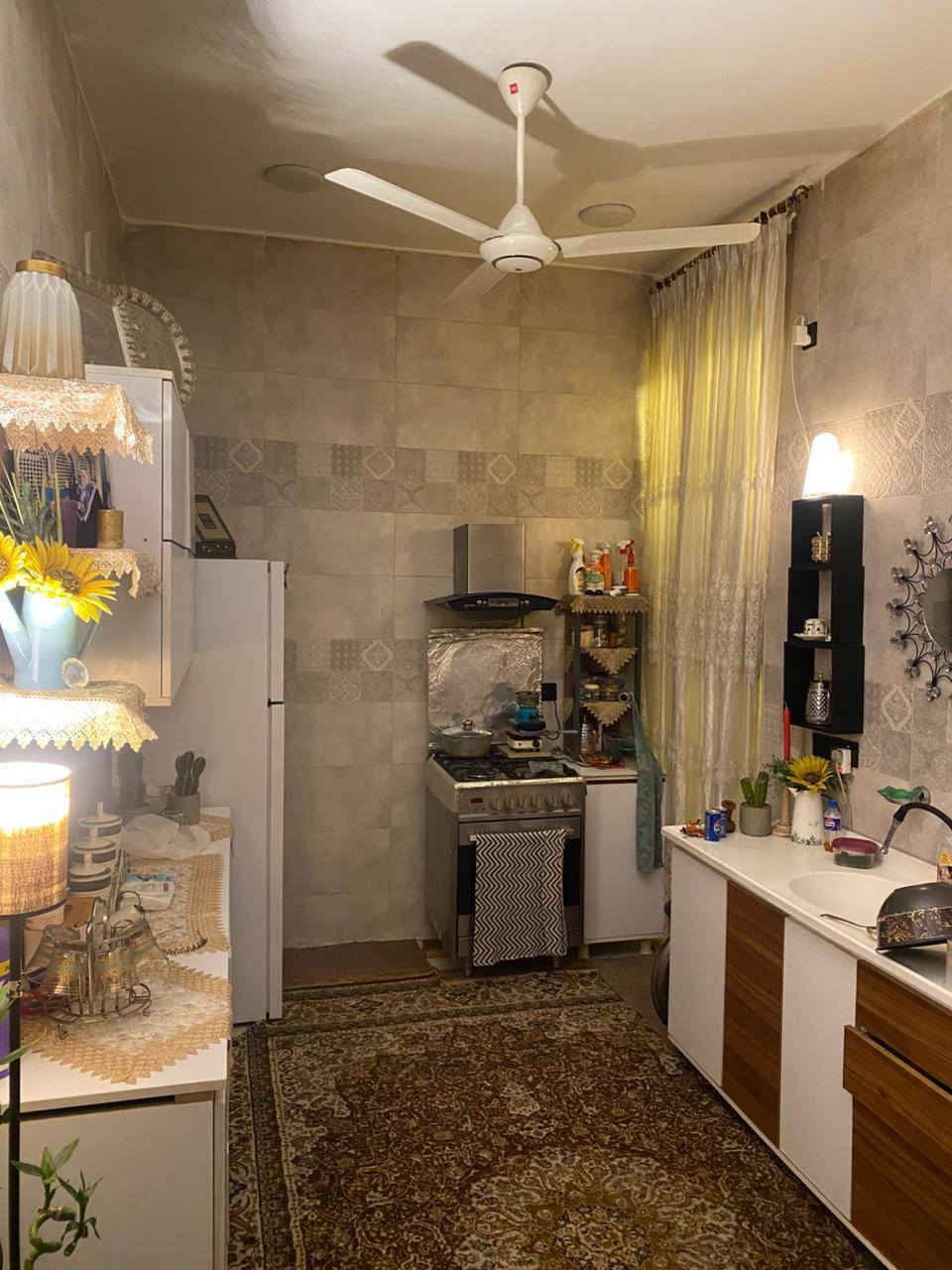 عندي بيت ٥٠ متر بالبعيثه شارع الفلل بناء حديث كامل حتى واجهه كامله طابقين
ط١ استقبال حولي +مطبخ 
حمام وترك 
ط٢ غرفتين نوم 
وسطح


**إذا كنت صاحب هذا الإعلان وتريد حذفه لأي سبب، رجاءا أرسل رسالة إلى الدعم الفني**