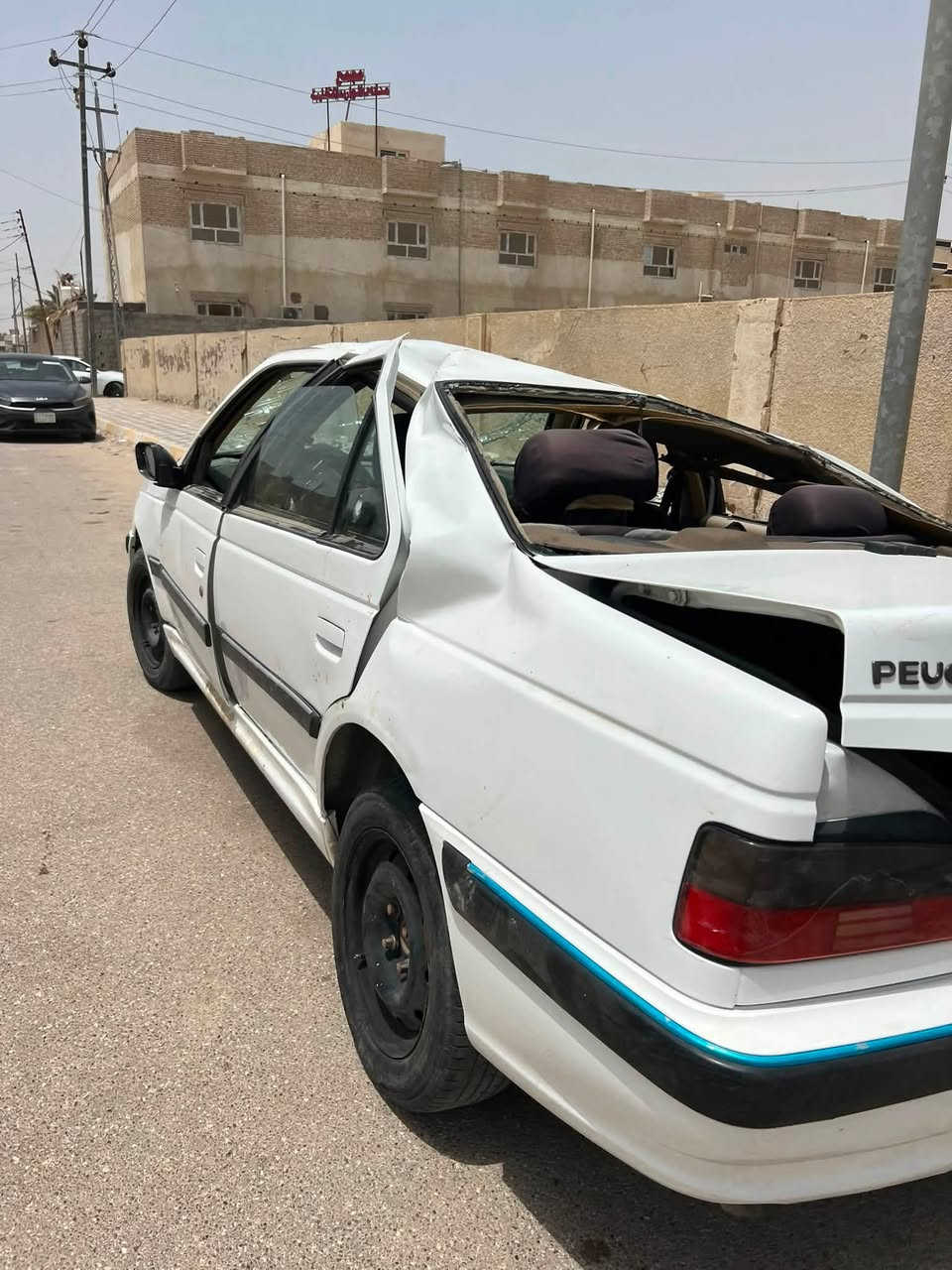 بيجو موديل 2023 ابيع على حادثها مكينه كير الصدر كامل مابيه ضرر وباقي الحادث موجود بالصور استفسار *********** بصره عشار
