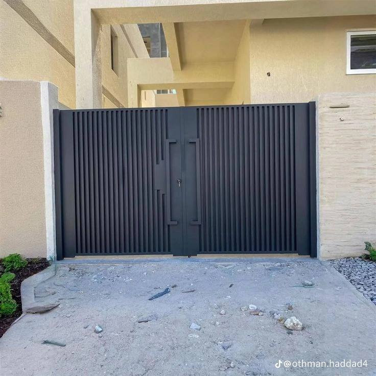 حدادة عامه متنقله🚛
ابواب🚪شبابيك سقائف كرفانات 🏠مناور كل شي وحسب الطلب اتصل واجيك🏃 للبيت هذا جزء بسيط من اعمالي***********
