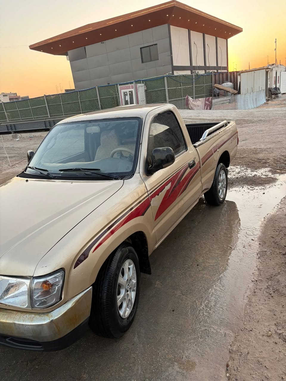 تيوتا 2002جمرة وارد امريكي محرك 2700العنوان بغداد رقم الهاتف ***********
