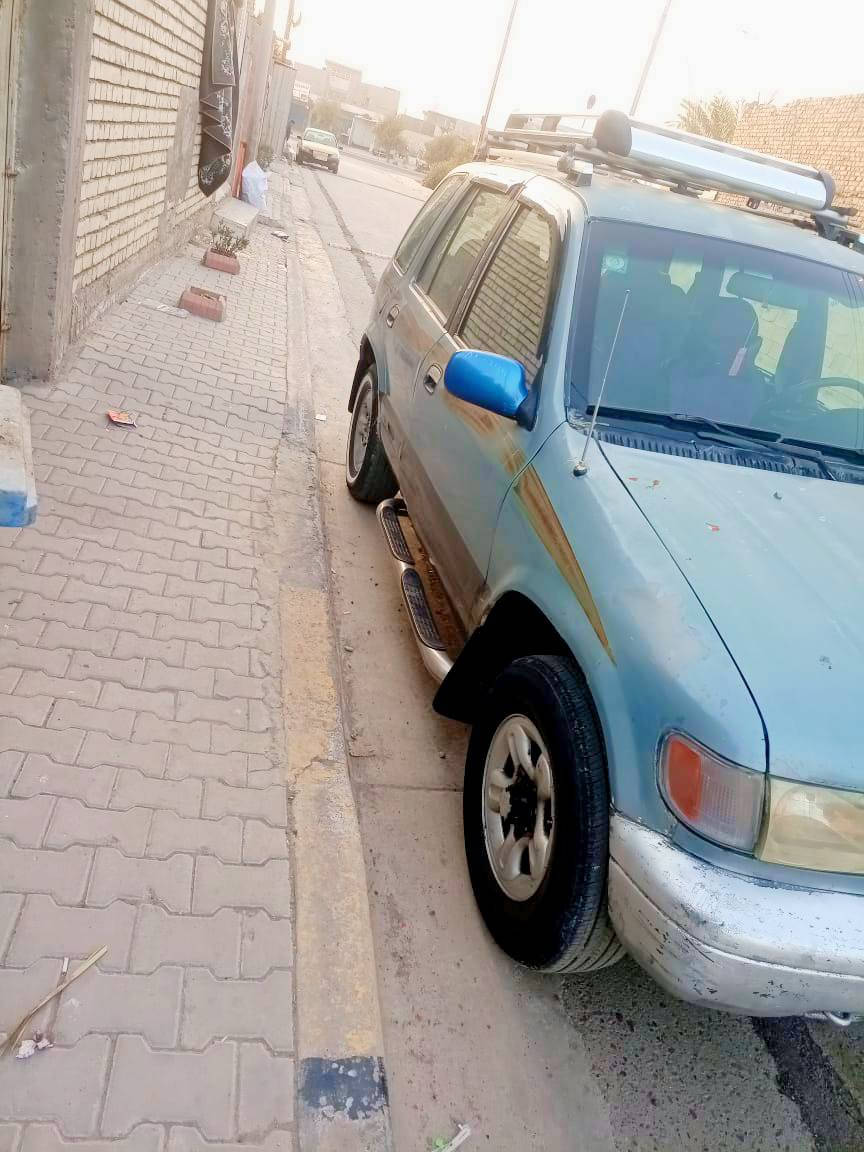 سياره للبيع موديل ٩٤ مكينه وكير خير من الله مكينه ونجي ٤سلندر كير اوتو رقم بغداد هاتف *********** سعر ٣٨ بيها مجال
