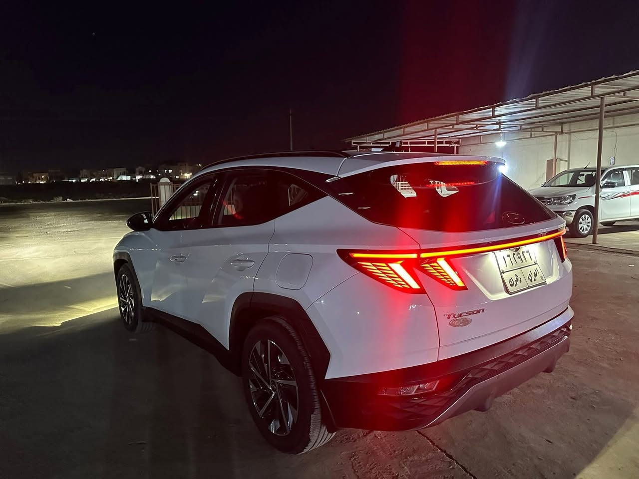 سلام عليكم
تكسون خليجي 

كوري

موديل ٢٠٢١

٢ بصمه

موبايل شحن

٢ كشن كهرب

بردات صفحه

سنيوبه جديده

٧ ورقە غرامە نزل من العسر

سعر ١٩٠

ماشي ٩٤ الف

بدون صبغ

مكانين تعديل بارد

رقم موبايل واتس اب

***********
