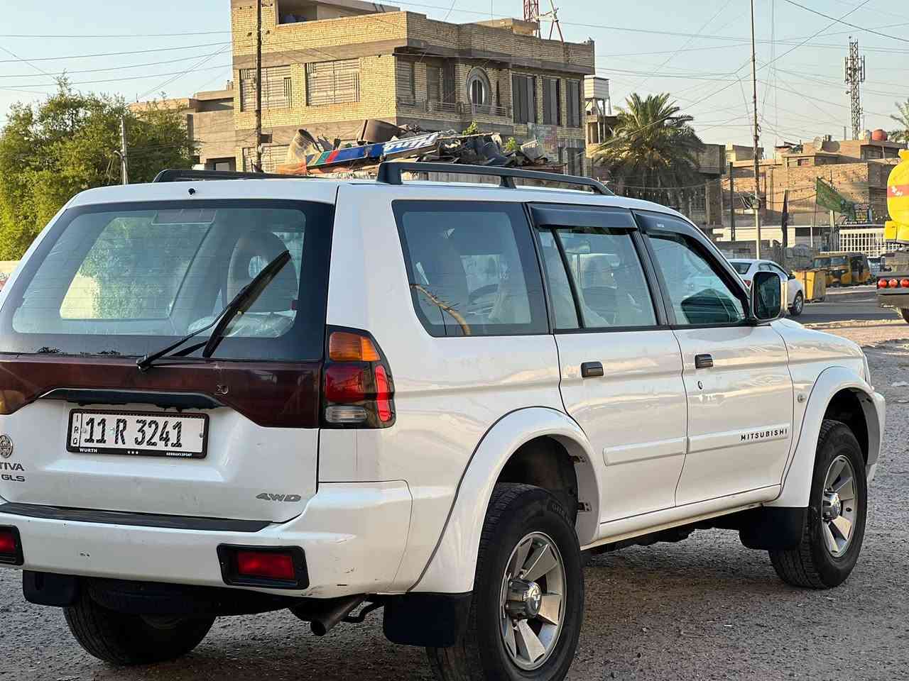 السلام عليكم 
باجيرو نتيفيا 
مديل 2006
رقم بغداد انكليزي 
مكينه كير كفاله 
بيهه قطعه صبغ كلير فقط والباقي كفاله
مكان بغداد مدينه الصدر 
***********
