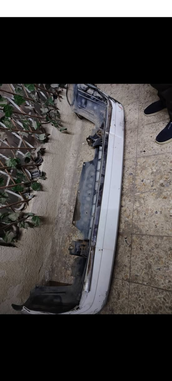 اسلام عليكم للبيع غراض سيدان جاملغات ايسر بلاد مع دعاميه اماميه الطويله مع برانكيت و فلينه جاهزه سعرهن كلهن قفل٢٥٠ الف لأستفسار لأتصال ***********
