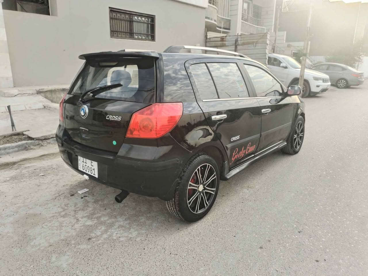 جيلي كروز ٢٠١٣ للبيع سياره جاهزه مكينه وكير كفاله دواخل حلوه كشر حلو بدون حادث تخم تاير   سياره بااسمي سنويه جديده تحويل مباشر العنوان البياع *********** السعر ٤٣ بغداد, العراق
