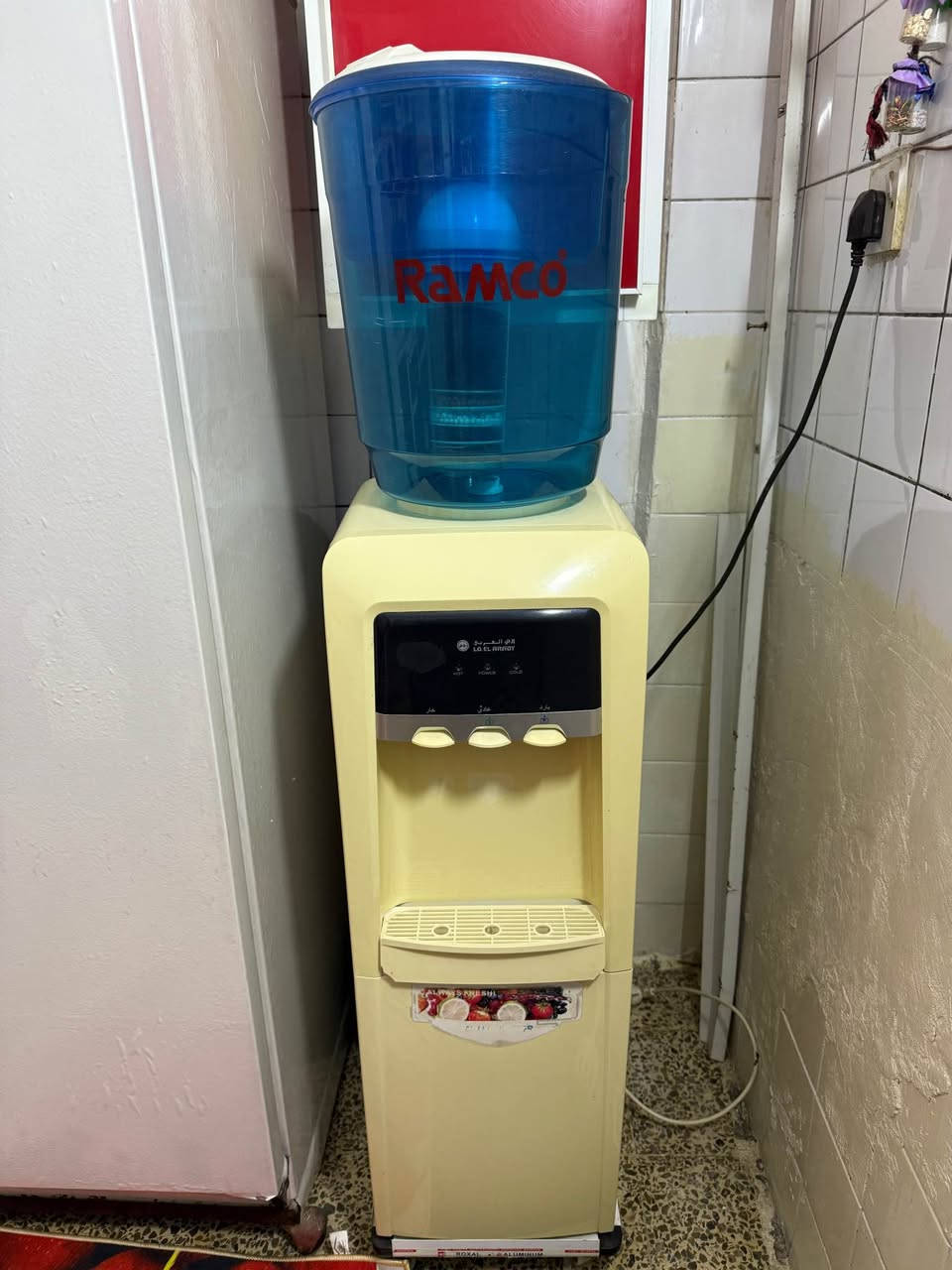 ثلاجة ماي للبيع بس بطل ما بيها موصل, نينوى


**إذا كنت صاحب هذا الإعلان وتريد حذفه لأي سبب، رجاءا أرسل رسالة إلى الدعم الفني**