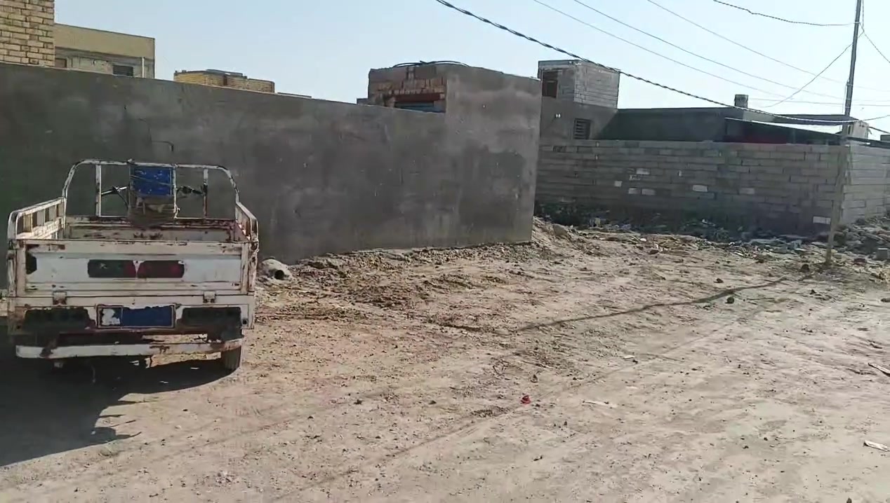 بيت للبيع بحي الصدرين قريب ع حولي الجديد
للاستفسار ***********
