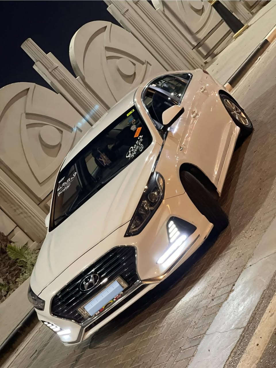 سلام عليكم
سوناتا موديل 2020 

أدوات أدوات كصه جنطه 

بانزين 2000دوش 

دخول جديد 

تخم تاير جديد 

حداده جديده 

تبريد ثلج 

دواخل جديده 

مكينه جديده 

كير جديد 

شاشه 

كأمره شغاله 

ريموت تفتيح تقفيل شغال 

كهربائيات كلها شغاله 

منضومة زنون 

ارقام وسنويه ع رقم الشاصي 

العنوان البصره  

اتصل وتدلل  ‭***********‬
