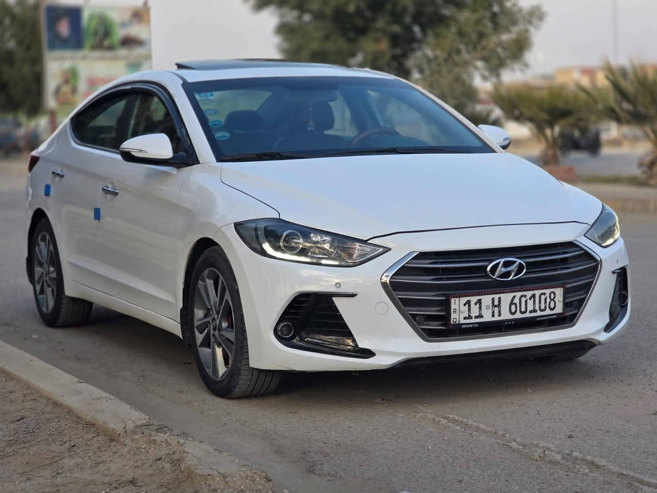 اسلام عليكم بيع او مراوس حسب القناعه 
الانترة 2017 خليجي ايراني فول موصفات 1/1 رقم بغداد باسمي محرك 2000 دوش ماشيه 105 حقيقي محرك وكير بلادي عل شركه مكفوله من الصبغ والتبديل عده شويه باب السايق مئشر عليه  اي شي خلاف الكلام اخسر فلوس السونار مكاني بغداد الوسفيه السعر 158 للاتصال ***********
